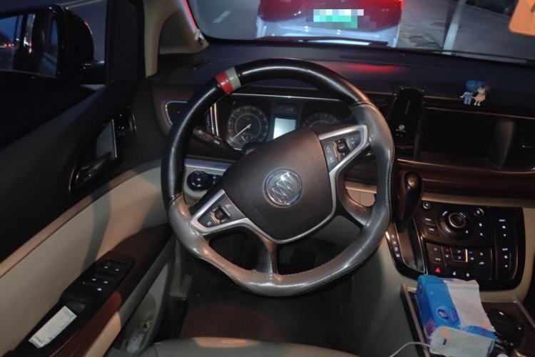 Used Buick GL8 2017 25S Luxury Version China V Standard Steering Wheel