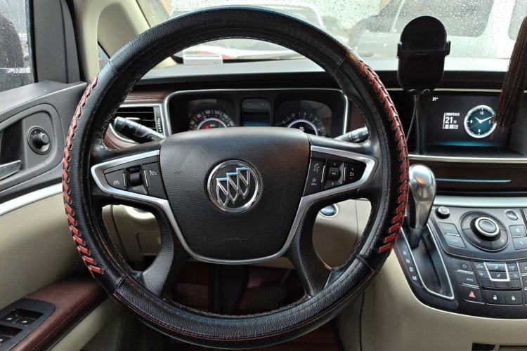 Used Buick GL8 2017 25S Luxury Version China V Standard Steering Wheel