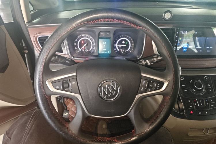 Used Buick GL8 2017 25S Comfort Version China V Standard Steering Wheel