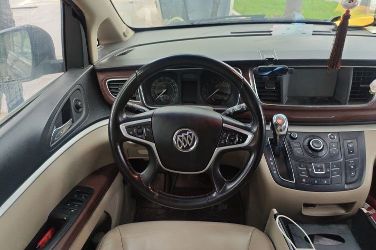 Used Buick GL8 2017 25S Luxury Version China V Standard Steering Wheel