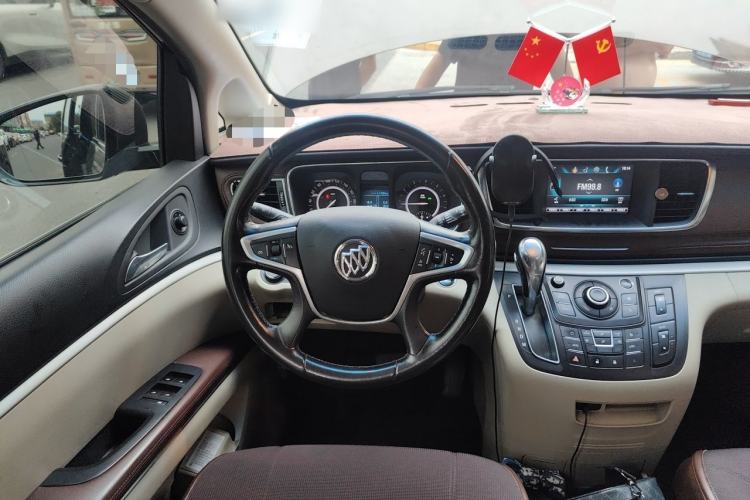 Used Buick GL8 2017 25S Luxury Version China V Standard Steering Wheel