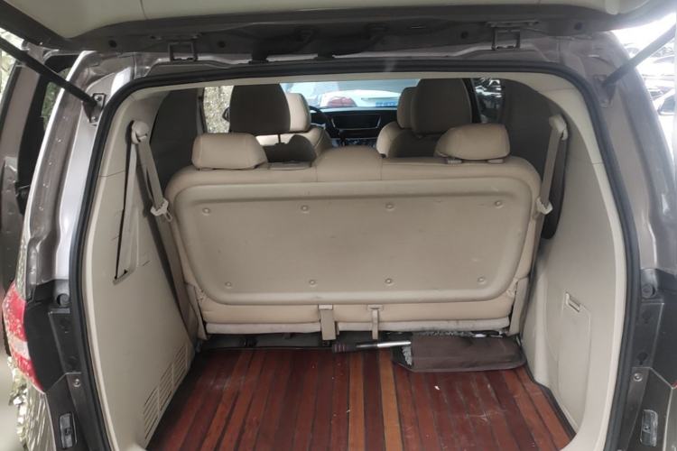 Used Buick GL8 2017 25S Luxury Version China V Standard Trunk