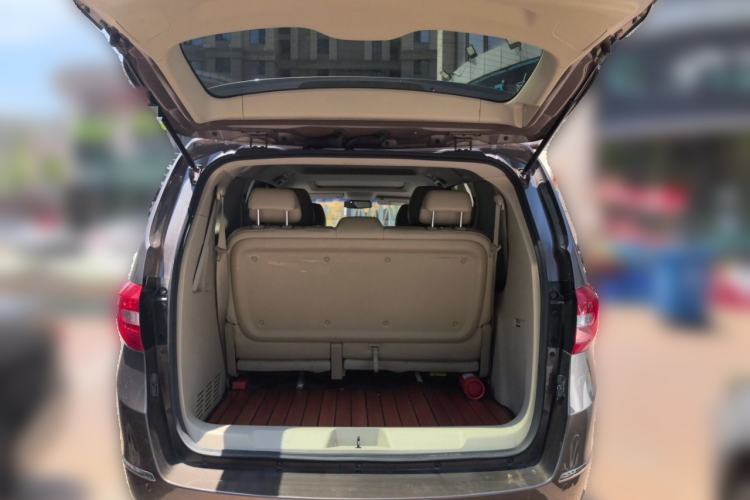 Used Buick GL8 2017 25S Luxury Version China V Standard Trunk