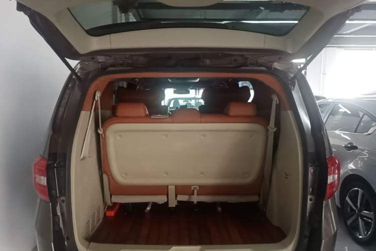 Used Buick GL8 2017 25S Luxury Version China V Standard Trunk