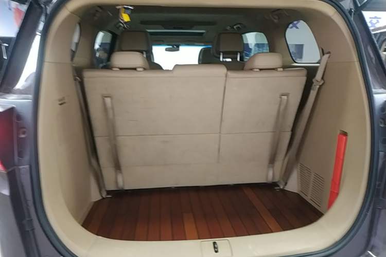Used Buick GL8 2017 ES 28T Premium Version China V Standard Trunk