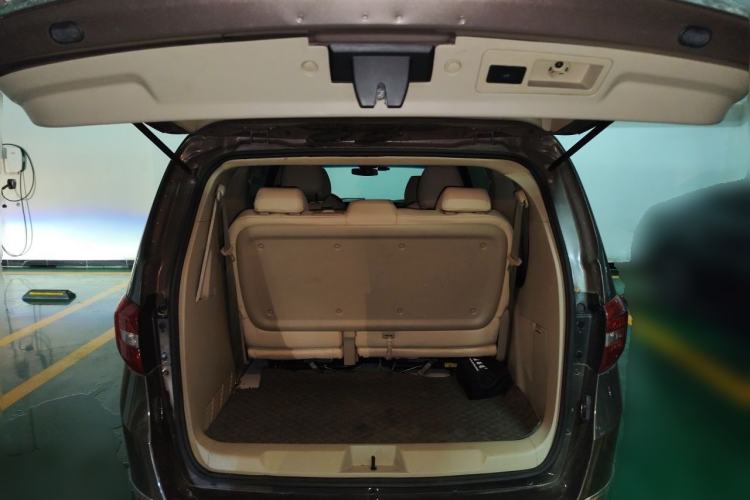 Used Buick GL8 2017 25S Comfort Version China V Standard Trunk