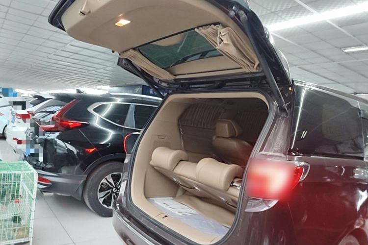 Used Buick GL8 2017 ES 28T Flagship Model China V Standard Trunk