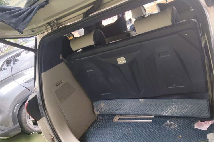 Used Buick GL8 2017 ES 28T Comfort Model China V Standard Trunk
