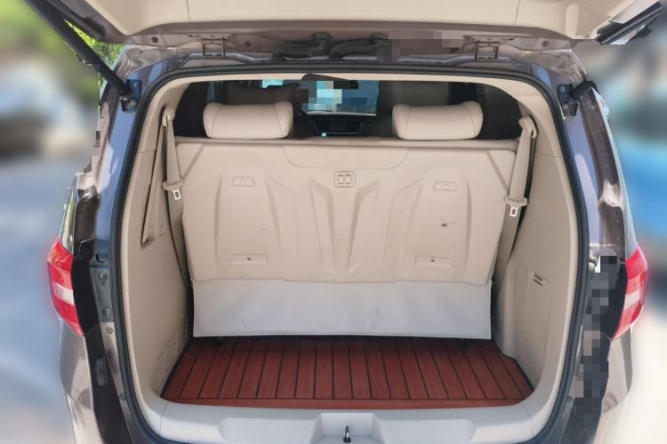 Used Buick GL8 2017 25S Luxury Version China V Standard Trunk