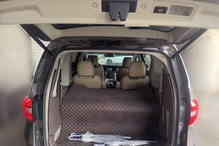 Used Buick GL8 2017 25S Comfort Version China V Standard Trunk