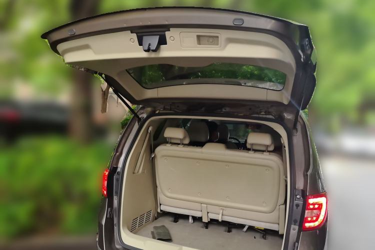 Used Buick GL8 2017 25S Luxury Version China V Standard Trunk