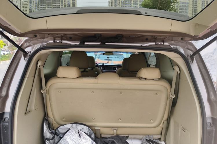 Used Buick GL8 2017 25S Luxury Version China V Standard Trunk
