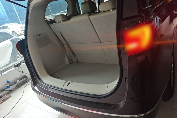 Used Buick GL8 2017 ES 28T Comfort Model China V Standard Trunk