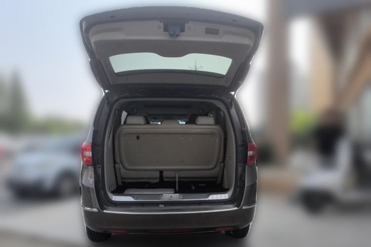 Used Buick GL8 2017 25S Luxury Version China V Standard Trunk
