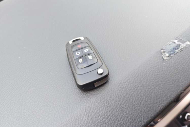 Used Buick GL8 2017 25S Luxury Version China V Standard Vehicle Key