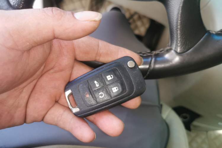 Used Buick GL8 2017 25S Luxury Version China V Standard Vehicle Key