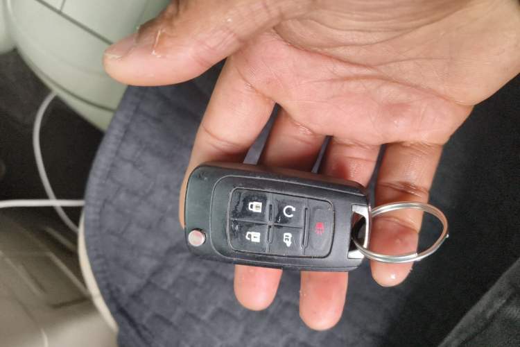 Used Buick GL8 2017 25S Luxury Version China V Standard Vehicle Key