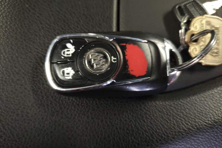 Used Buick GL8 2017 ES 28T Premium Version China V Standard Vehicle Key