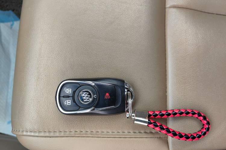 Used Buick GL8 2017 ES 28T Premium Version China V Standard Vehicle Key
