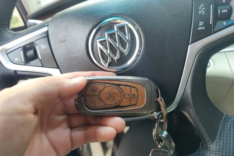 Used Buick GL8 2017 25S Comfort Version China V Standard Vehicle Key