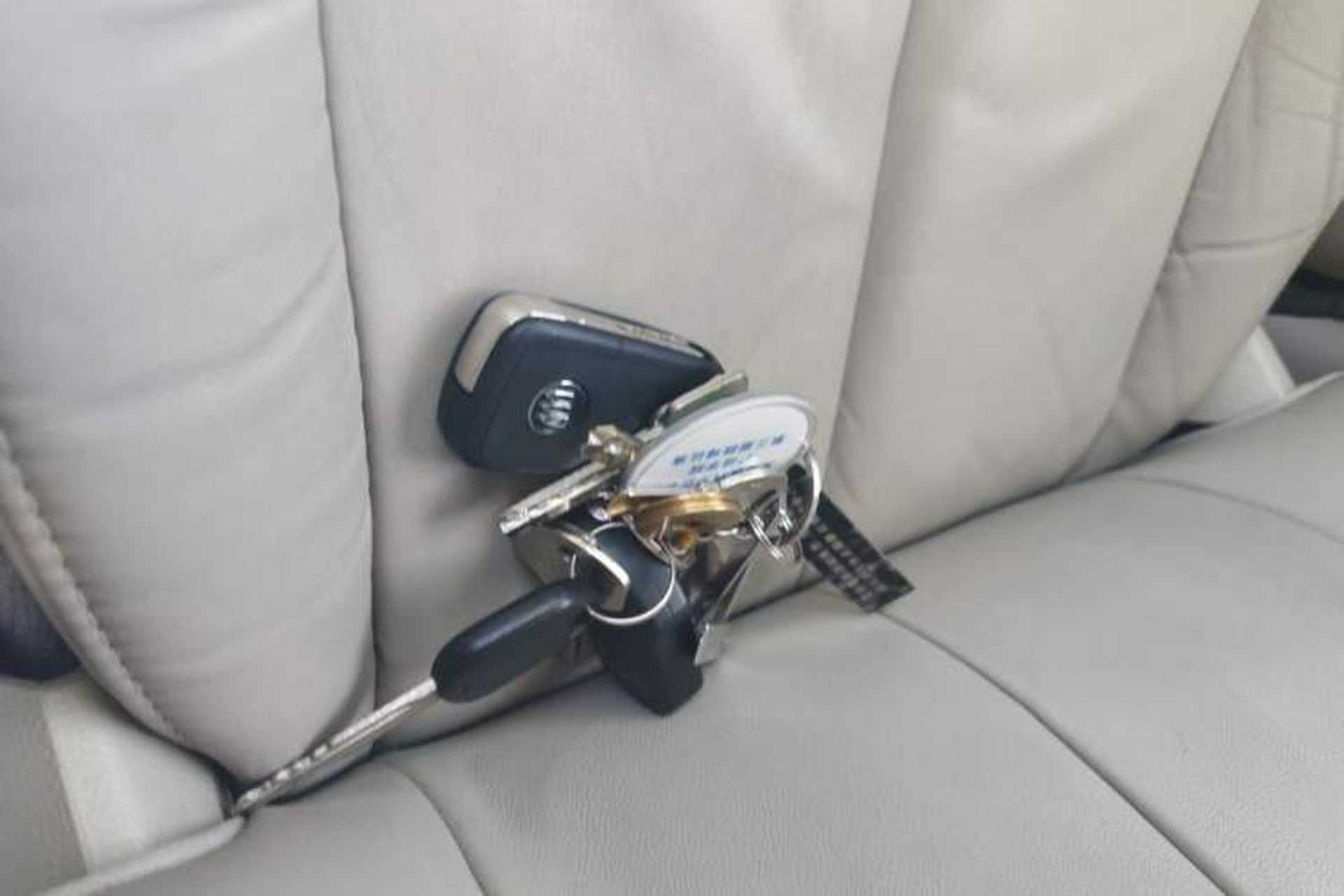 Used Buick GL8 2017 25S Prestige Version China V Standard Vehicle Key