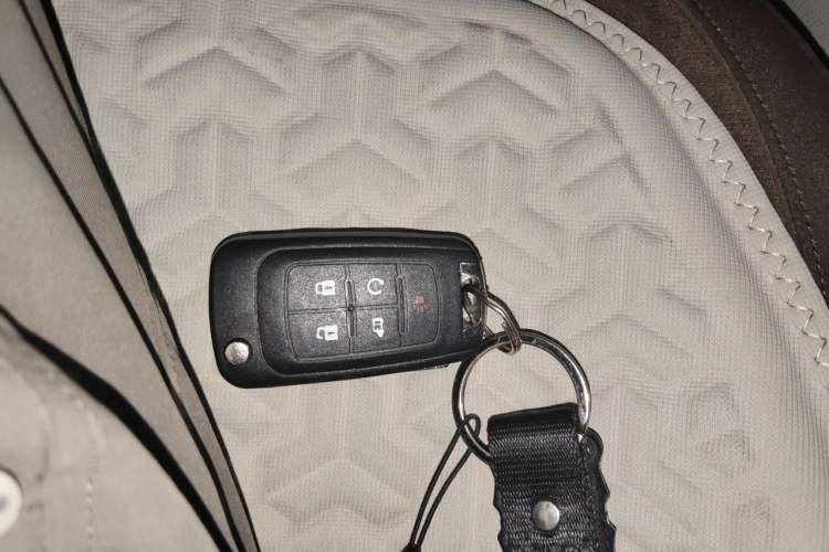 Used Buick GL8 2017 25S Luxury Version China V Standard Vehicle Key