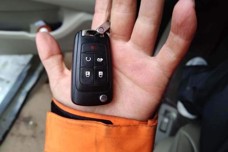 Used Buick GL8 2017 25S Prestige Version China V Standard Vehicle Key