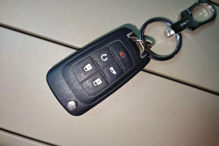 Used Buick GL8 2017 25S Luxury Version China V Standard Vehicle Key