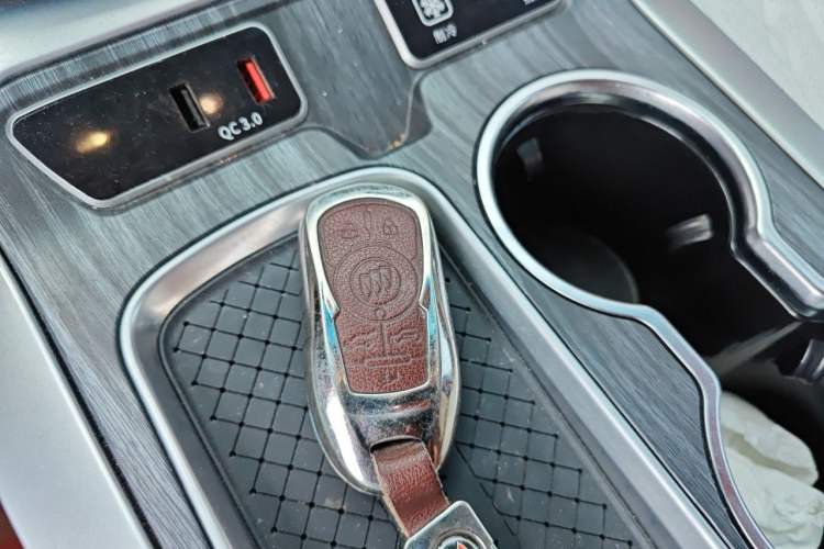 Used Buick GL8 2017 ES 28T Flagship Model China V Standard Vehicle Key