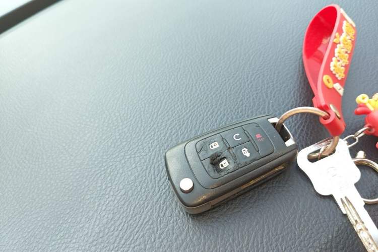 Used Buick GL8 2017 25S Luxury Version China V Standard Vehicle Key