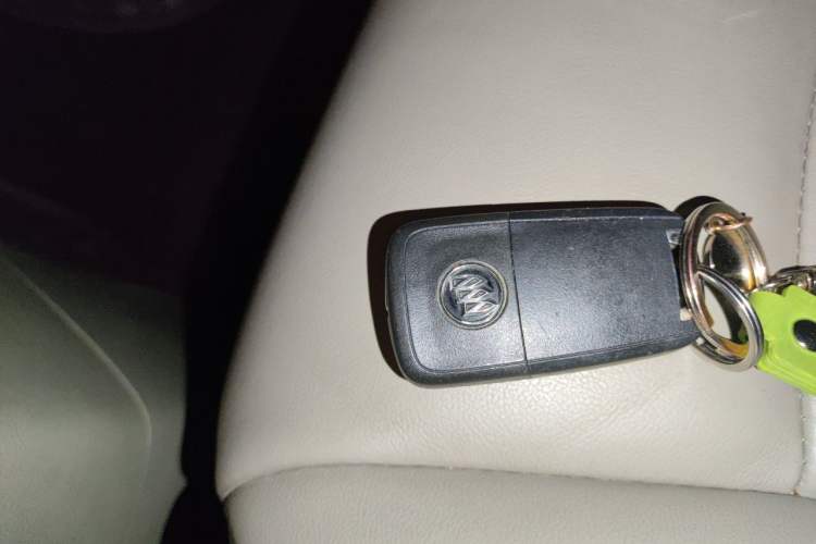 Used Buick GL8 2017 25S Prestige Version China V Standard Vehicle Key