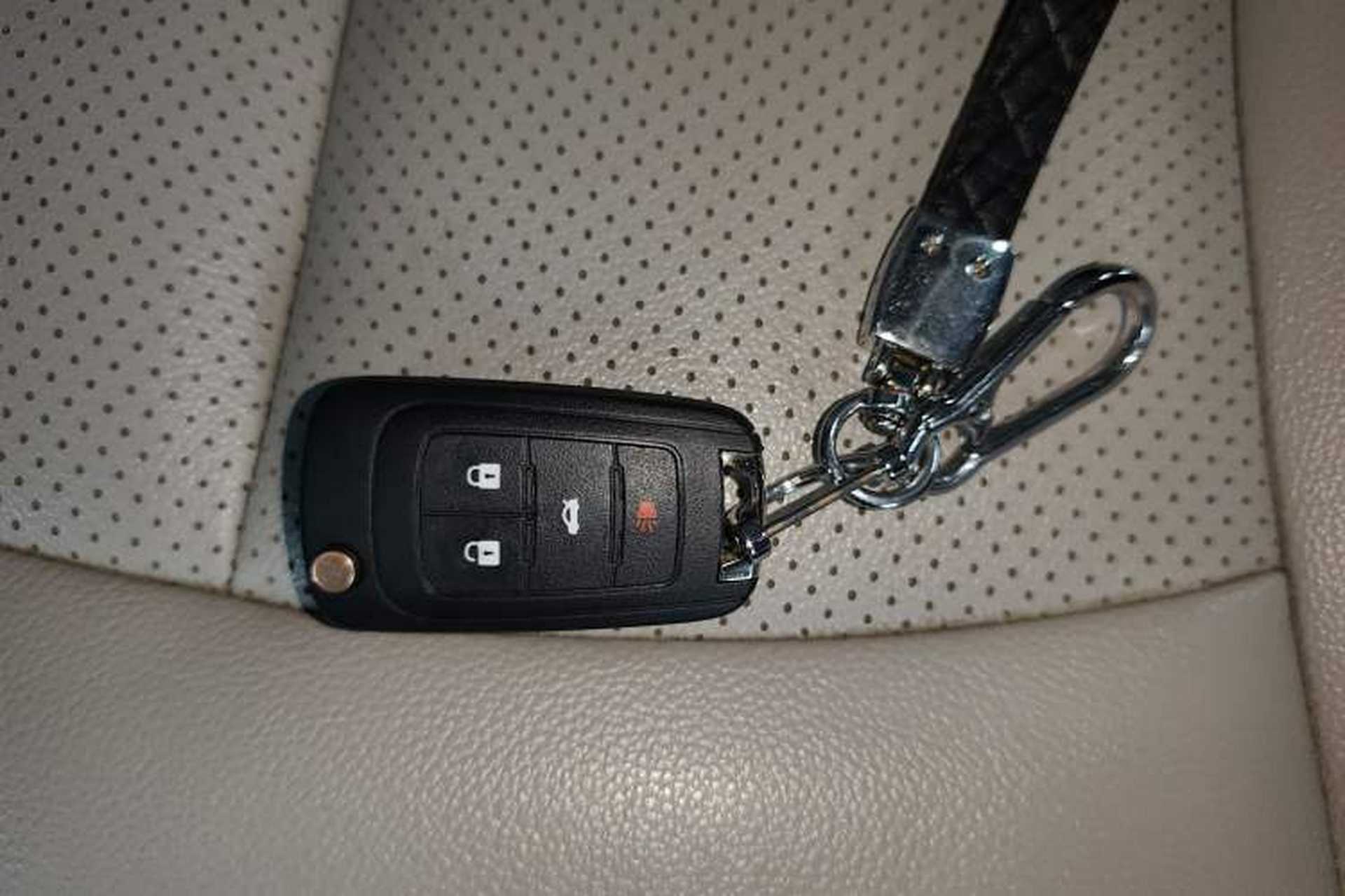 Used Buick GL8 2017 25S Comfort Version China V Standard Vehicle Key