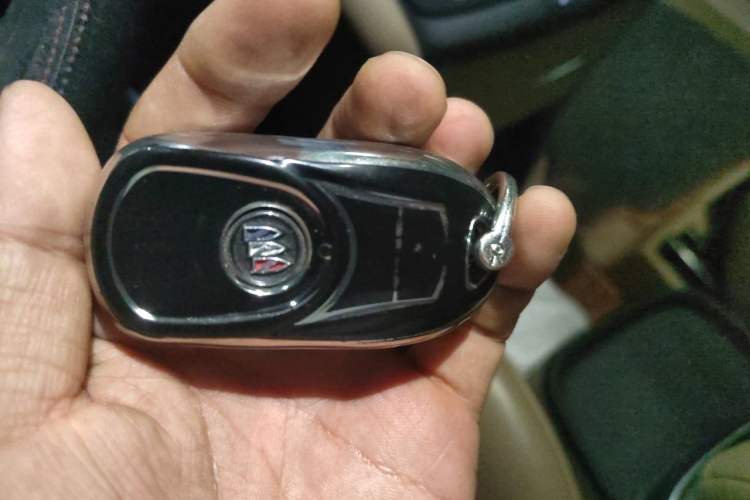 Used Buick GL8 2017 ES 28T Premium Version China V Standard Vehicle Key
