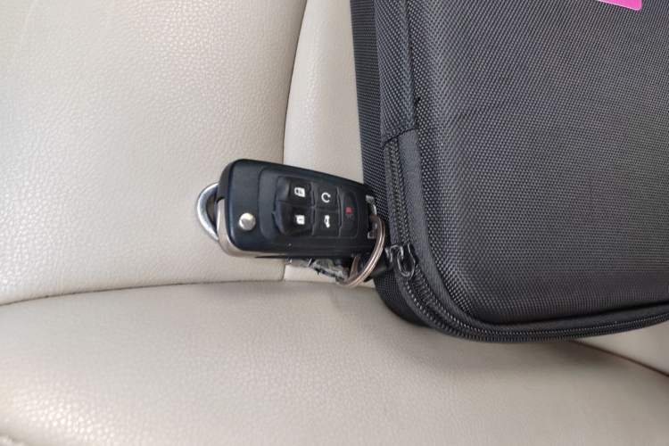 Used Buick GL8 2017 25S Comfort Version China V Standard Vehicle Key