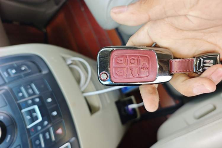 Used Buick GL8 2017 25S Prestige Version China V Standard Vehicle Key