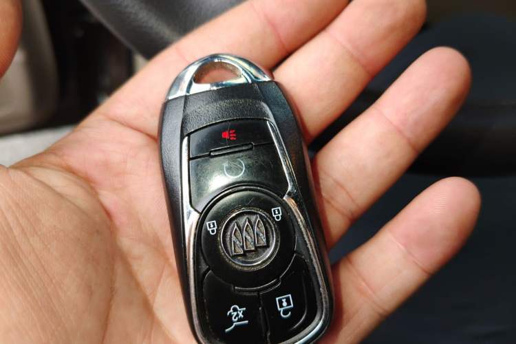 Used Buick GL8 2017 25S Comfort Version China V Standard Vehicle Key