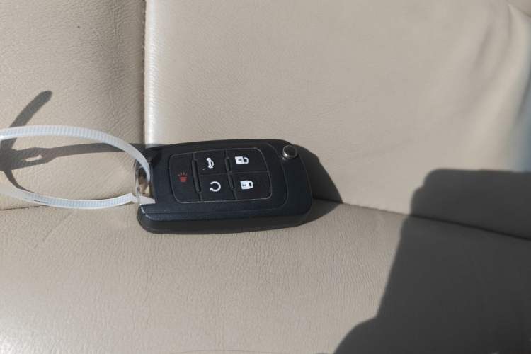 Used Buick GL8 2017 25S Luxury Version China V Standard Vehicle Key