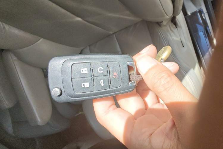 Used Buick GL8 2017 25S Luxury Version China V Standard Vehicle Key