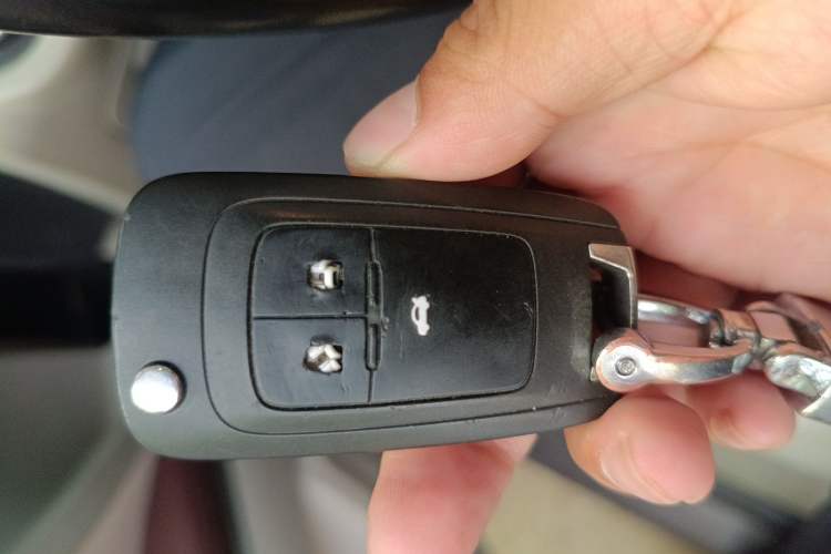 Used Buick GL8 2017 25S Luxury Version China V Standard Vehicle Key