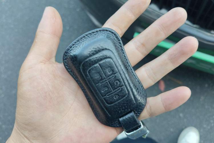 Used Buick GL8 2017 25S Prestige Version China V Standard Vehicle Key