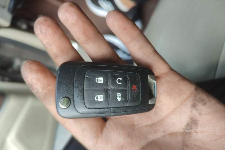Used Buick GL8 2017 25S Luxury Version China V Standard Vehicle Key
