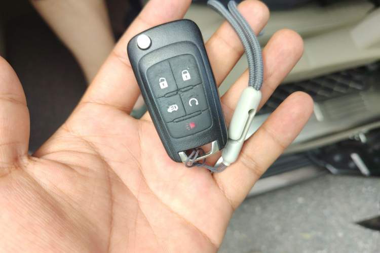 Used Buick GL8 2017 25S Luxury Version China V Standard Vehicle Key
