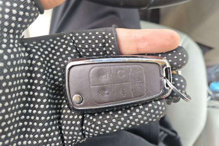 Used Buick GL8 2017 25S Luxury Version China V Standard Vehicle Key