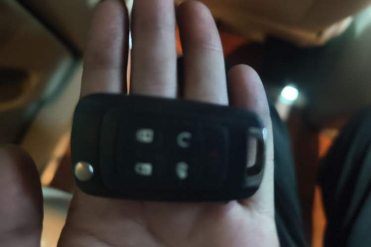 Used Buick GL8 2017 25S Luxury Version China V Standard Vehicle Key