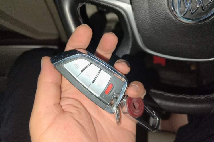 Used Buick GL8 2017 25S Prestige Version China V Standard Vehicle Key