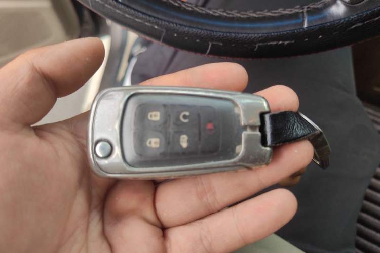 Used Buick GL8 2017 25S Luxury Version China V Standard Vehicle Key