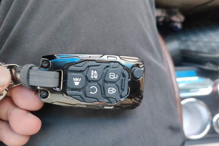 Used Buick GL8 2017 25S Luxury Version China V Standard Vehicle Key
