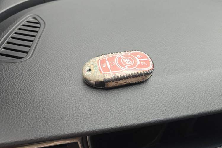 Used Buick GL8 2017 25S Luxury Version China V Standard Vehicle Key