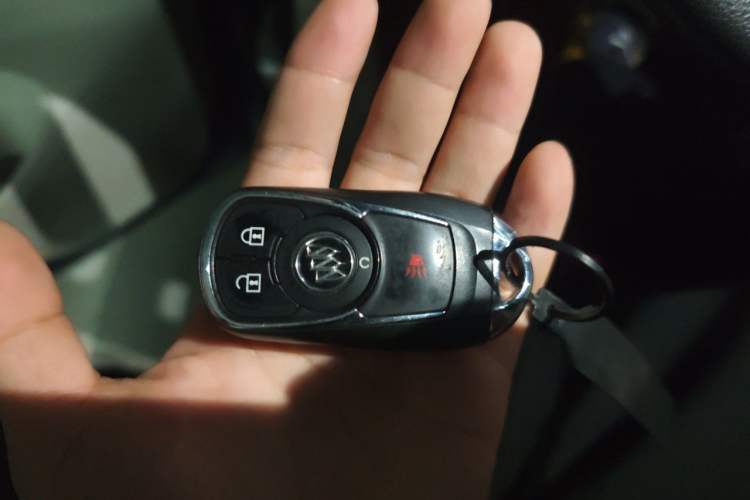 Used Buick GL8 2017 ES 28T Comfort Model China V Standard Vehicle Key
