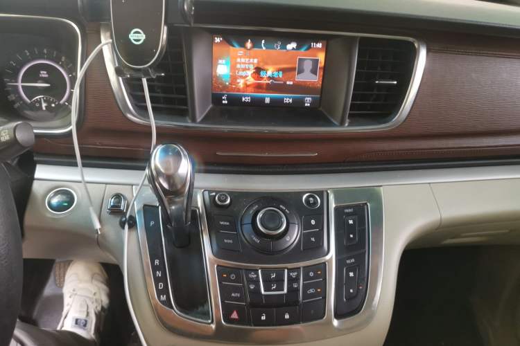 Used Buick GL8 2017 25S Luxury Version China V Standard Audio And AC Panel